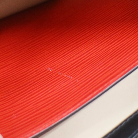 Louis Vuitton Red Epi Trunk Clutch Shoulder Bag - Picture 6 of 9